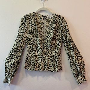 Cute, Tailored Floral Blouse